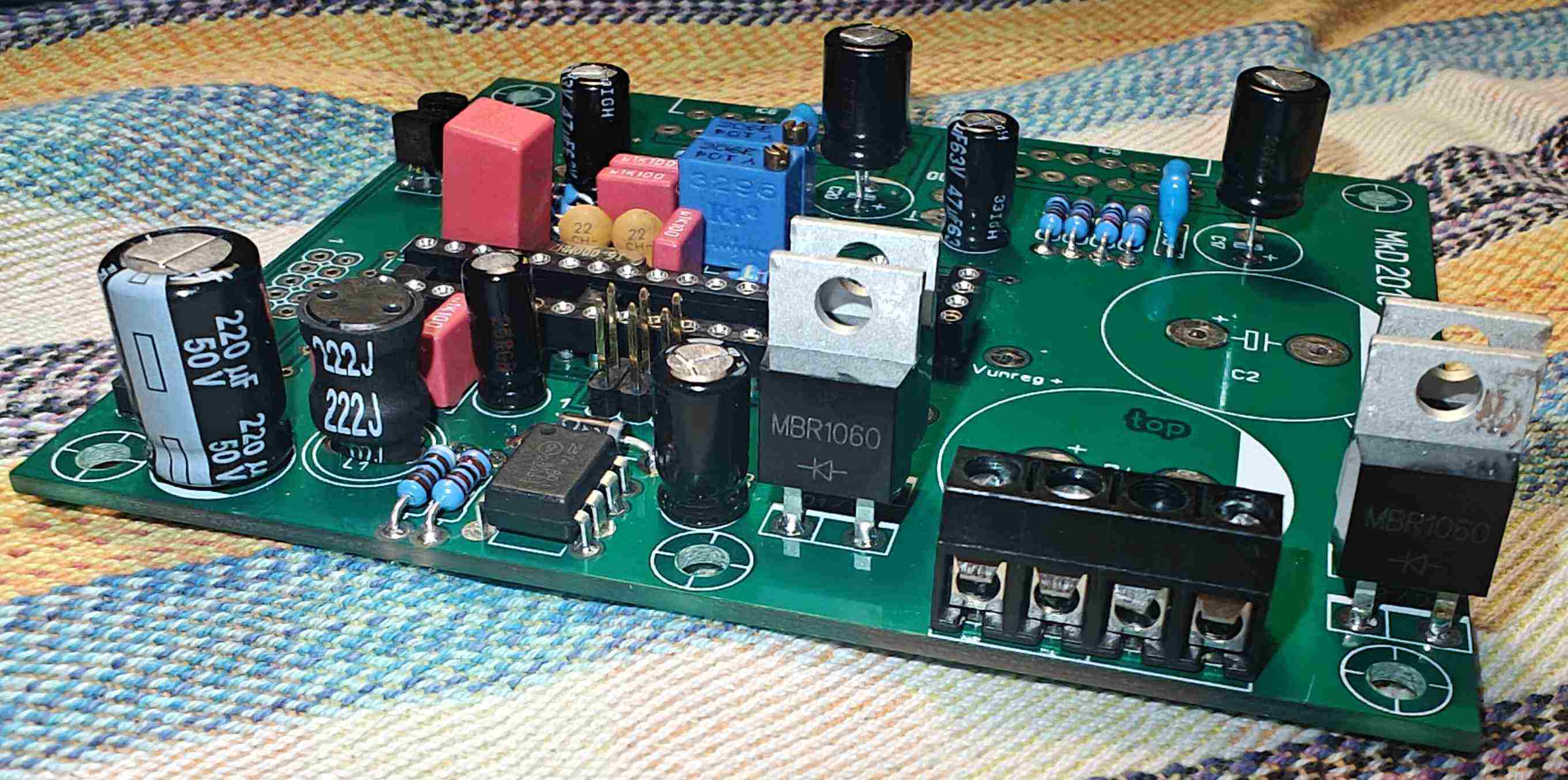 Meldano PSU seitlich.jpg